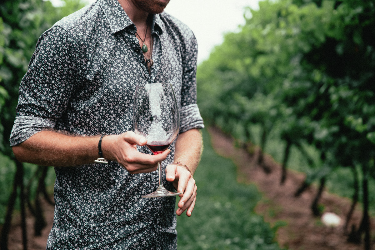 How to taste wine with more confidence